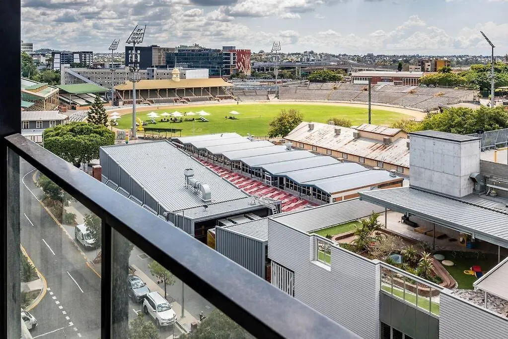 Vibrant Inner City Living 1 Bedroom Apartment Brisbane